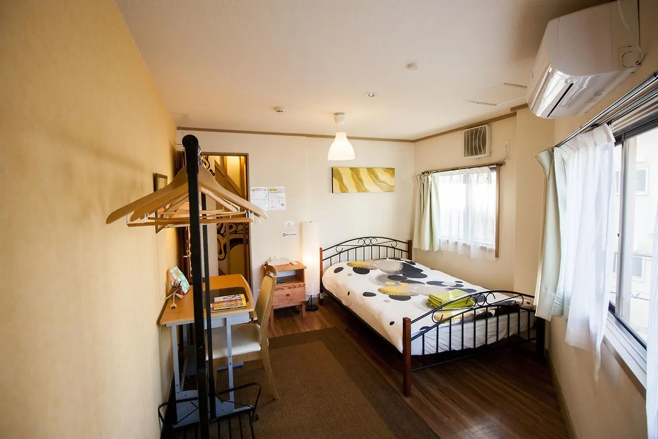 Hostal Casa Macondo Osaka Japón